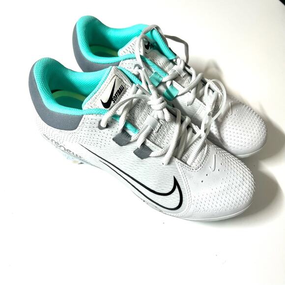 Nike Hyperdiamond 4 Softball Cleats Womens Renew Size 8.5 - Picture 1 of 11